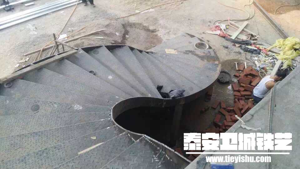 苏菲儿餐厅钢构楼梯