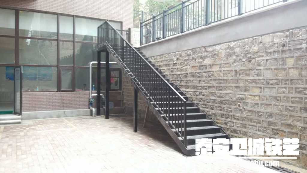印象泰山钢构楼梯