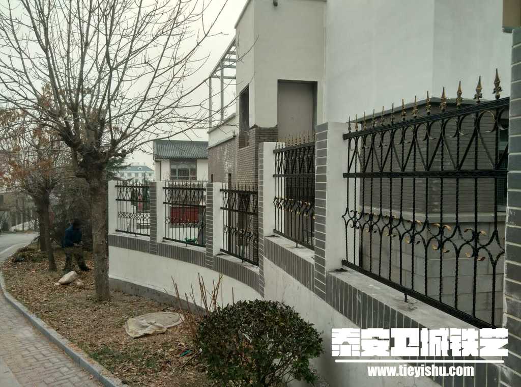 优山美地铁艺围墙