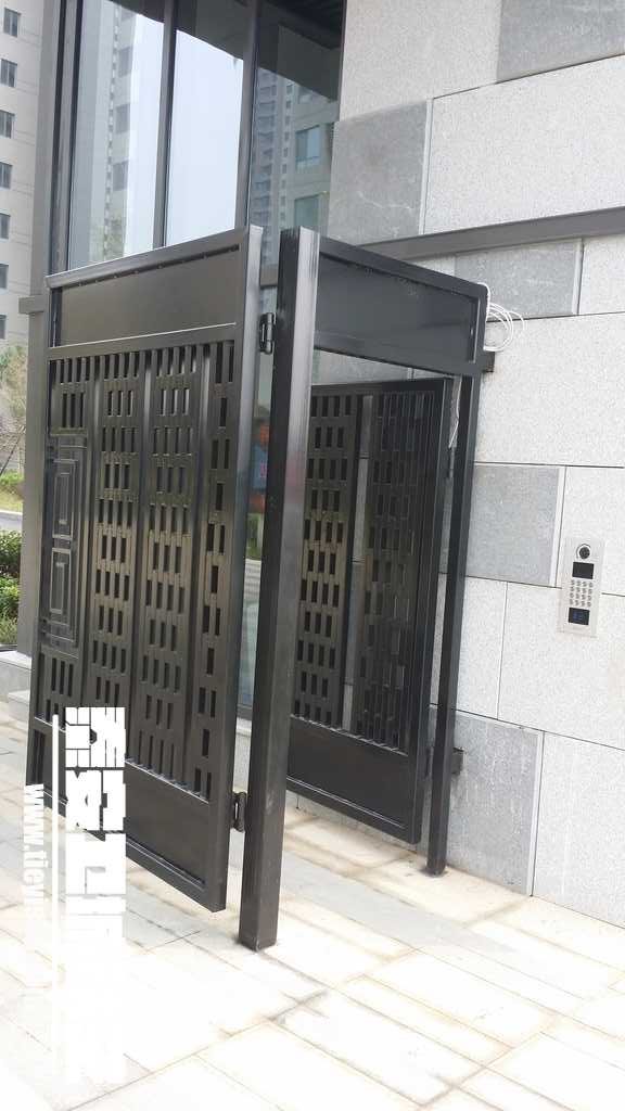 华勤集团铁艺大门