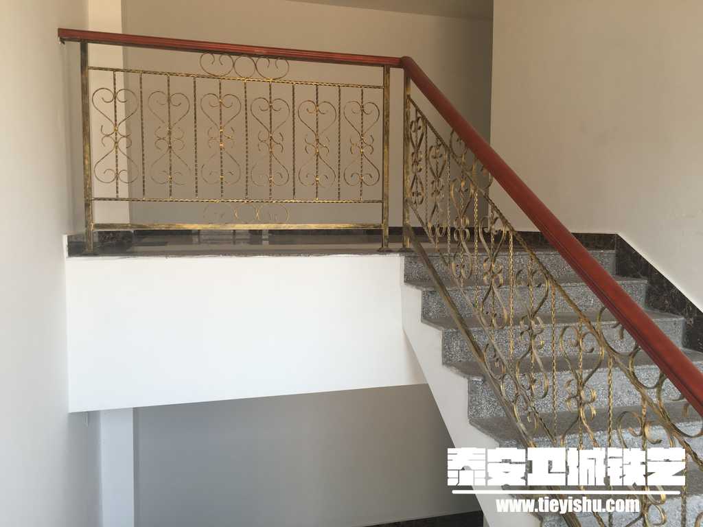 洋流镇铁艺扶手项目