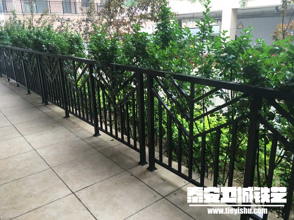 印象泰山铁艺护栏