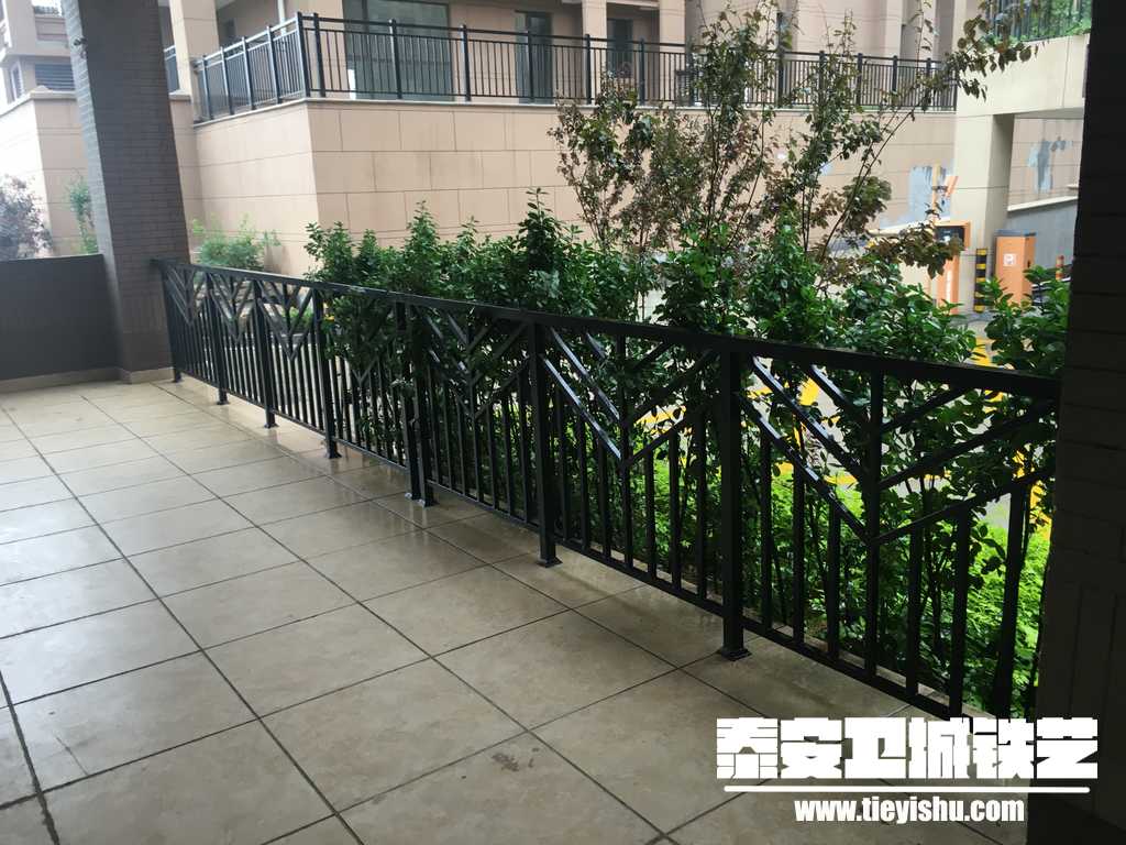 印象泰山铁艺护栏