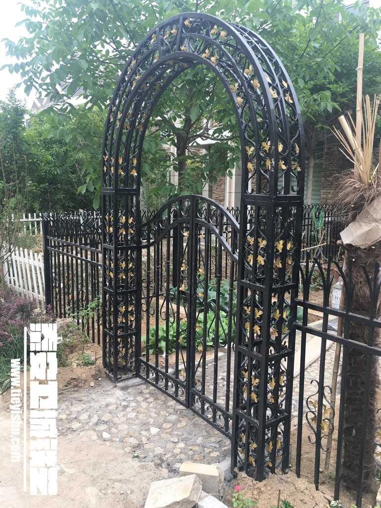 龙湾别墅铁艺大门