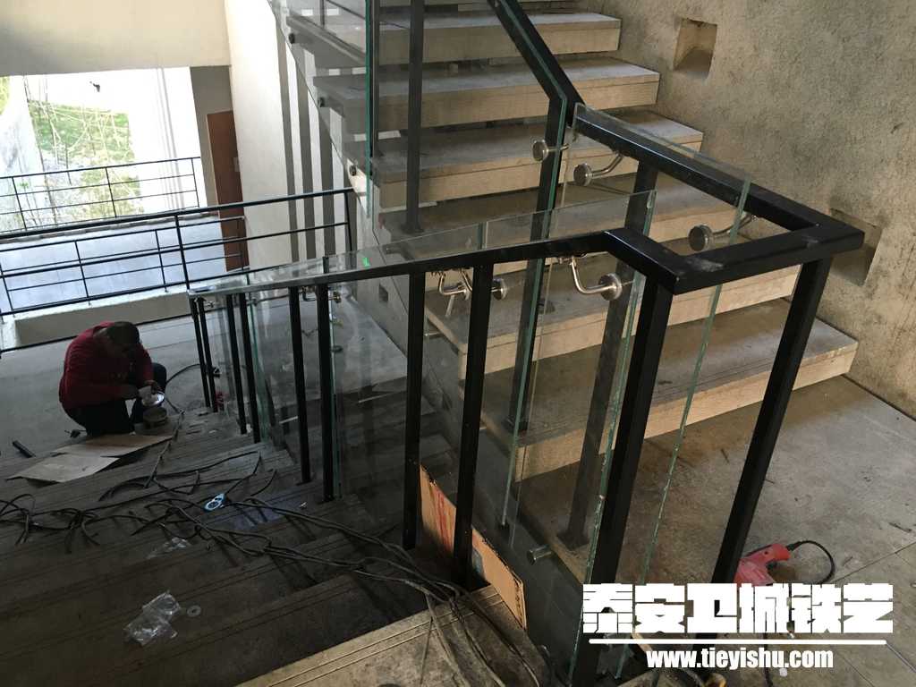 涵碧楼铁艺玻璃扶手