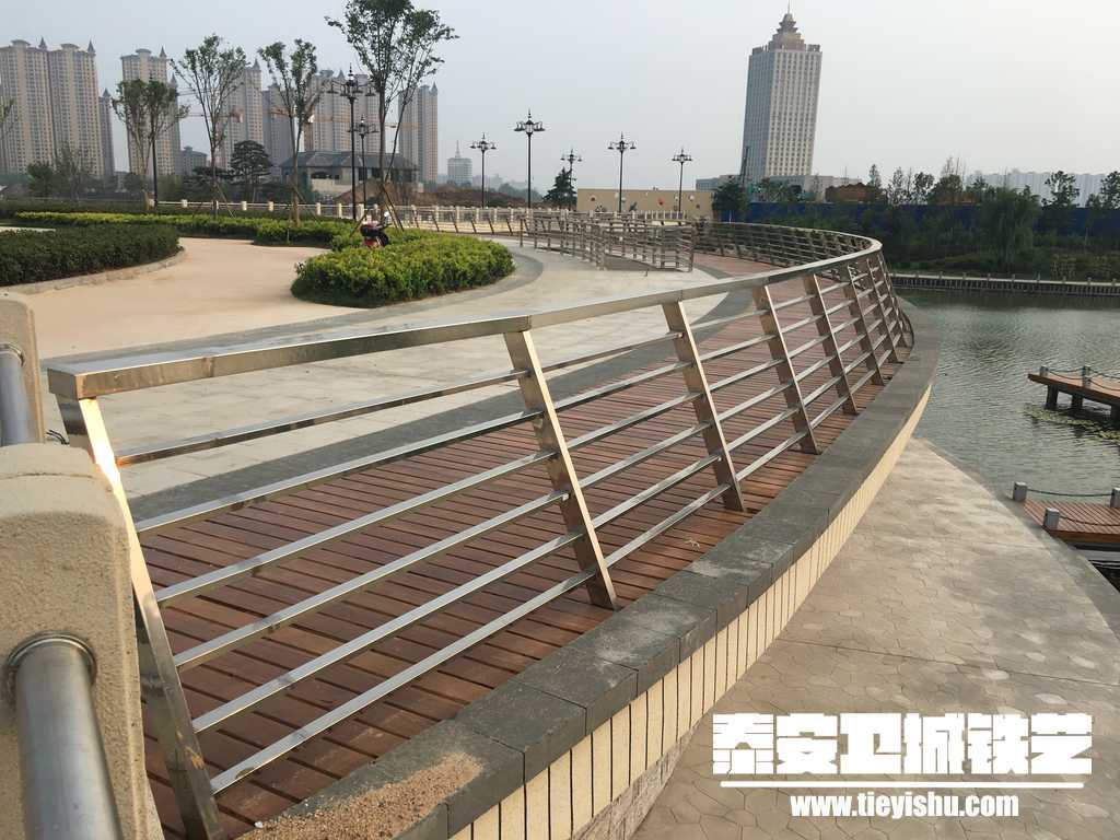 沂水月澜湾不锈钢护栏
