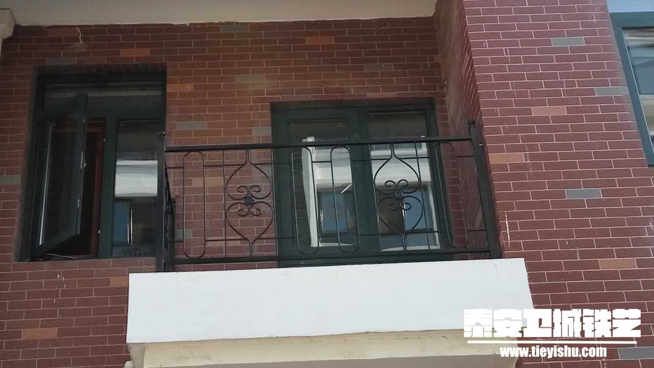 铁艺护栏TWHL201609（泰安乐活小镇）