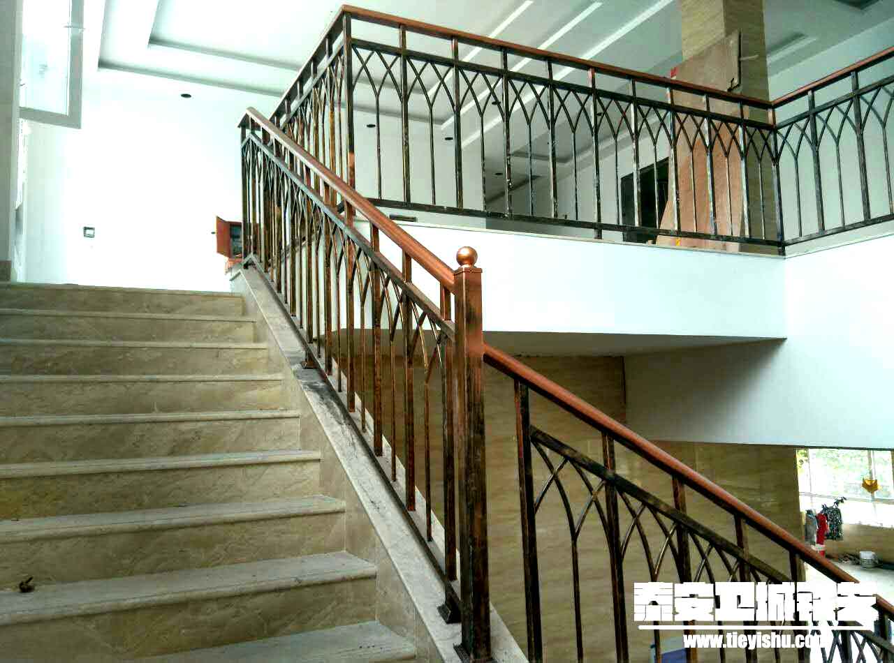 宁阳客户定制项目铁艺楼梯扶手