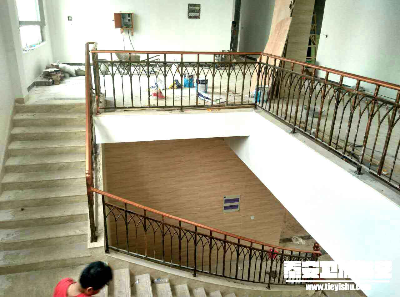 宁阳客户定制项目铁艺楼梯扶手