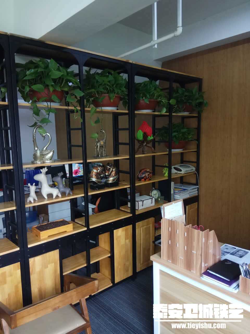 铁艺货架/铁艺陈列架THJ201618-案例赏析-实景拍摄