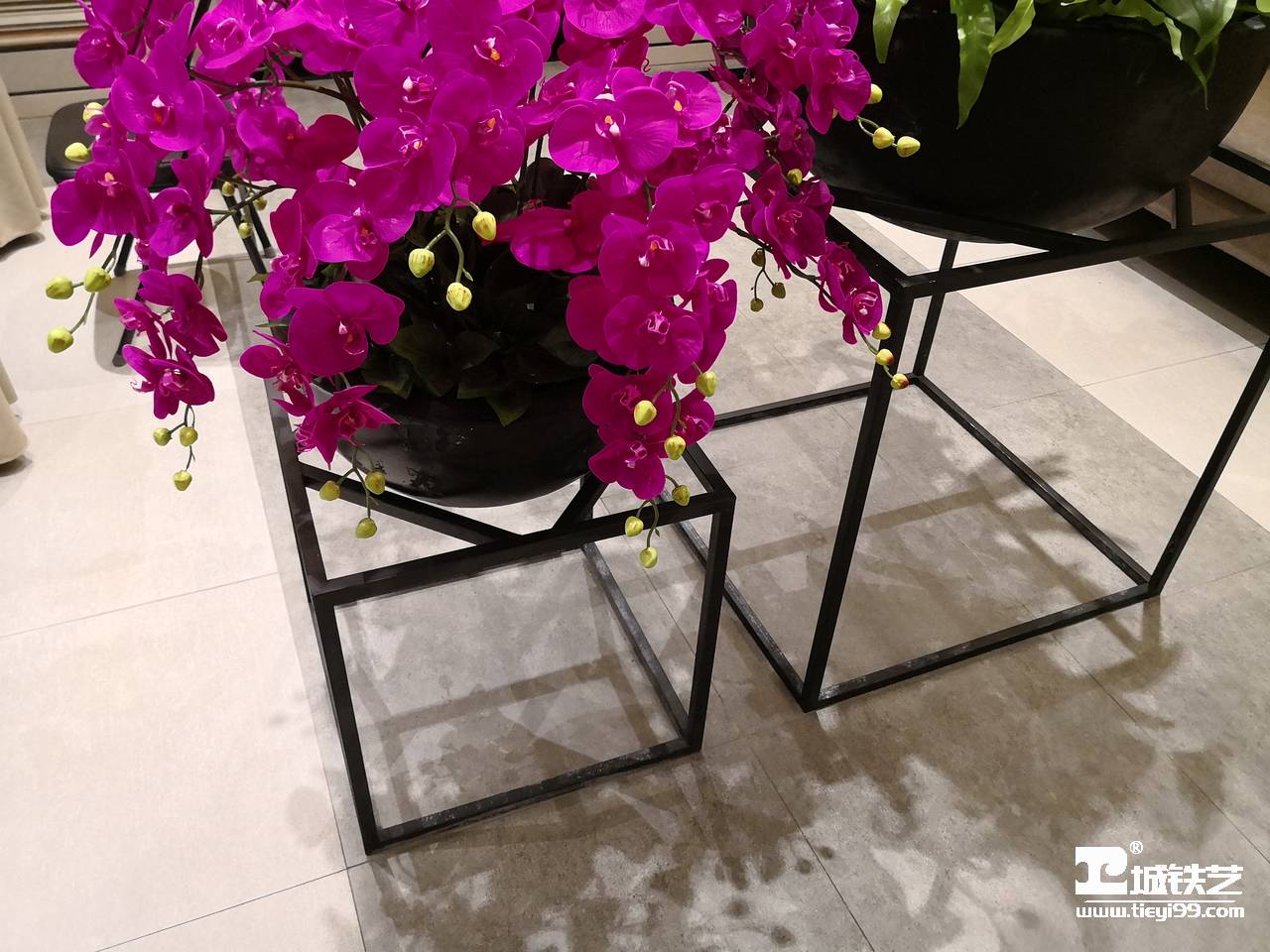 铁艺花篮/铁艺花架THJ2101-案例赏析-实景拍摄