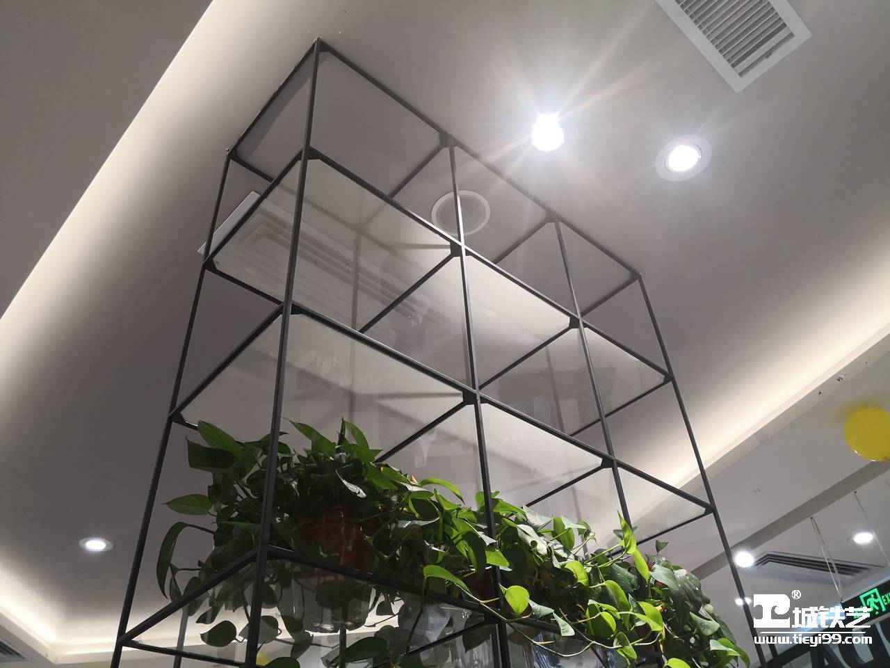 铁艺货架/铁艺陈列架/铁艺置物架THJ2107-案例赏析-实景拍摄