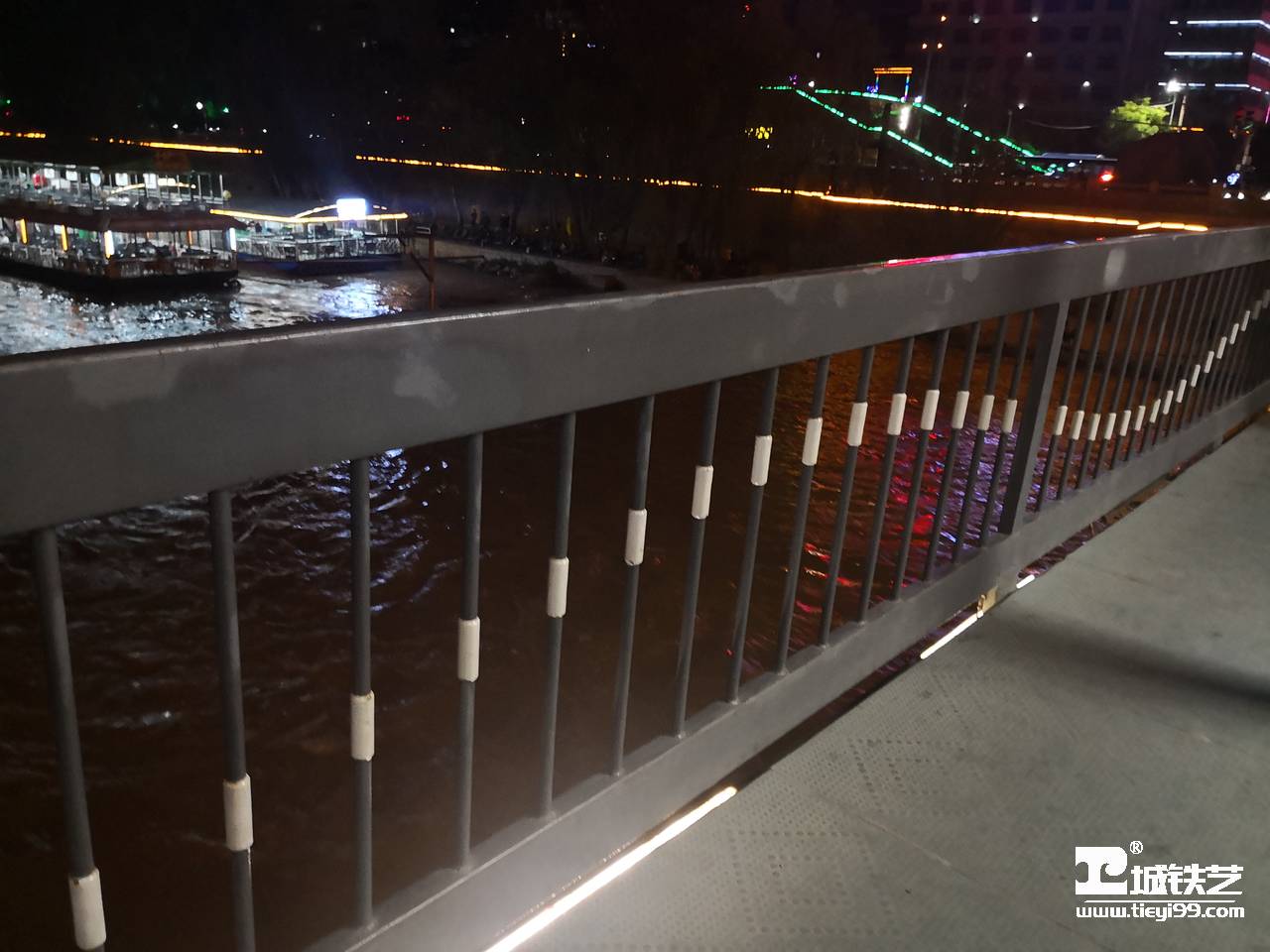 铁艺护栏/铁艺栏杆THL2120-案例赏析-实景拍摄三