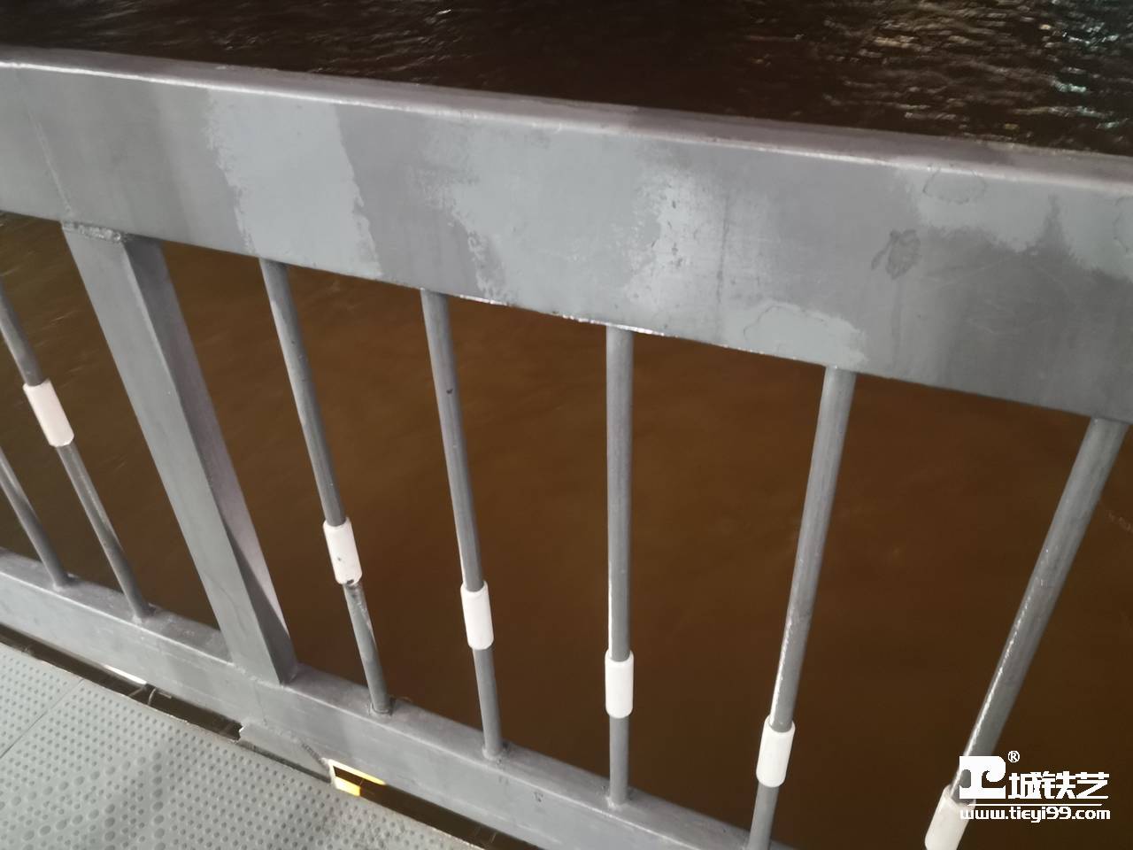 铁艺护栏/铁艺栏杆THL2120-案例赏析-实景拍摄四