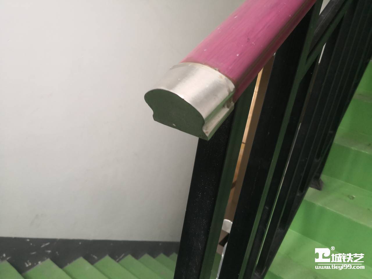 铁艺扶手|旋转楼梯扶手TFS2112-案例赏析-实景拍摄五