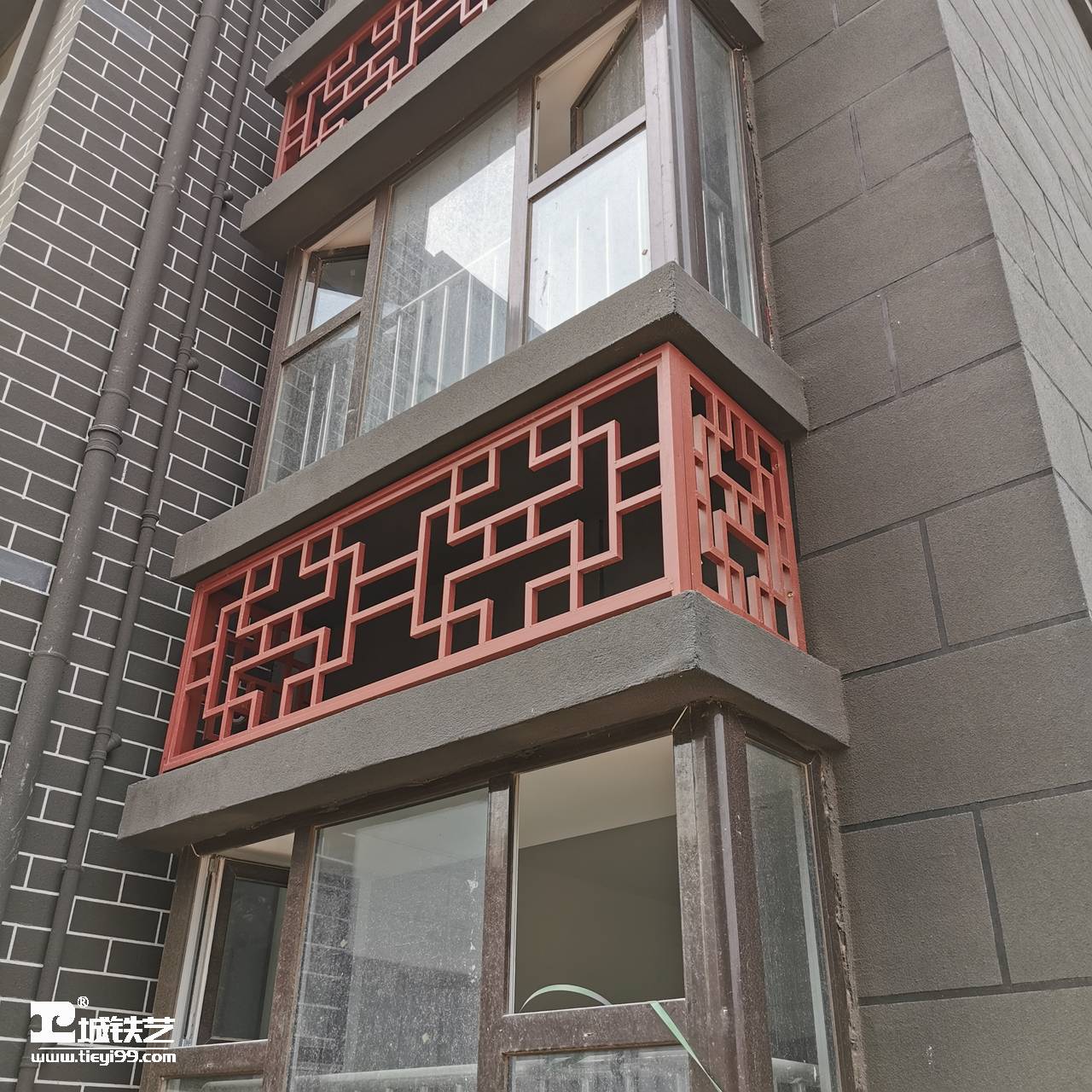 铁艺护栏/铁艺栏杆/空调护栏THL2172-实景图1