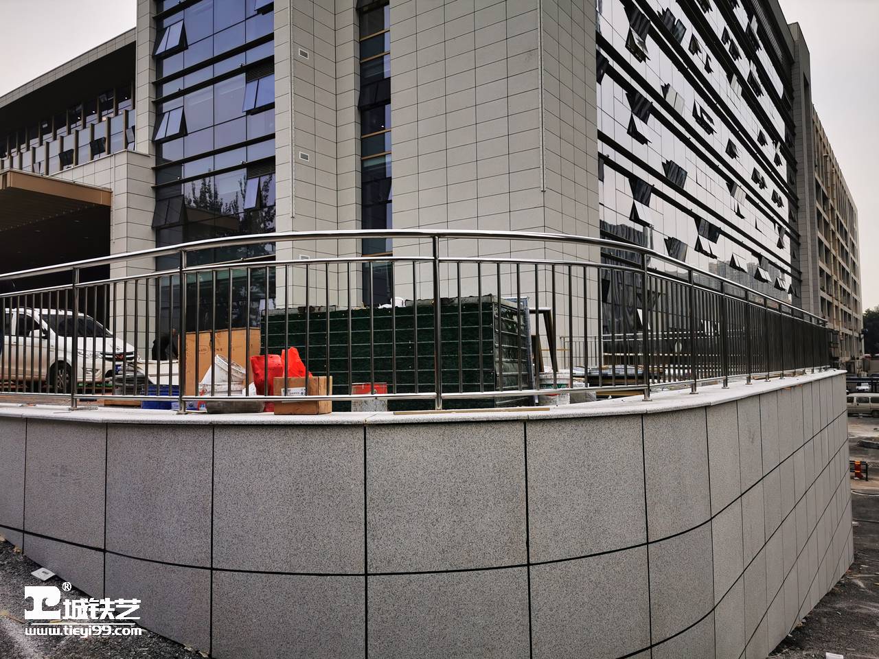 铁艺护栏/室外栏杆/不锈钢护栏THL2185-图2