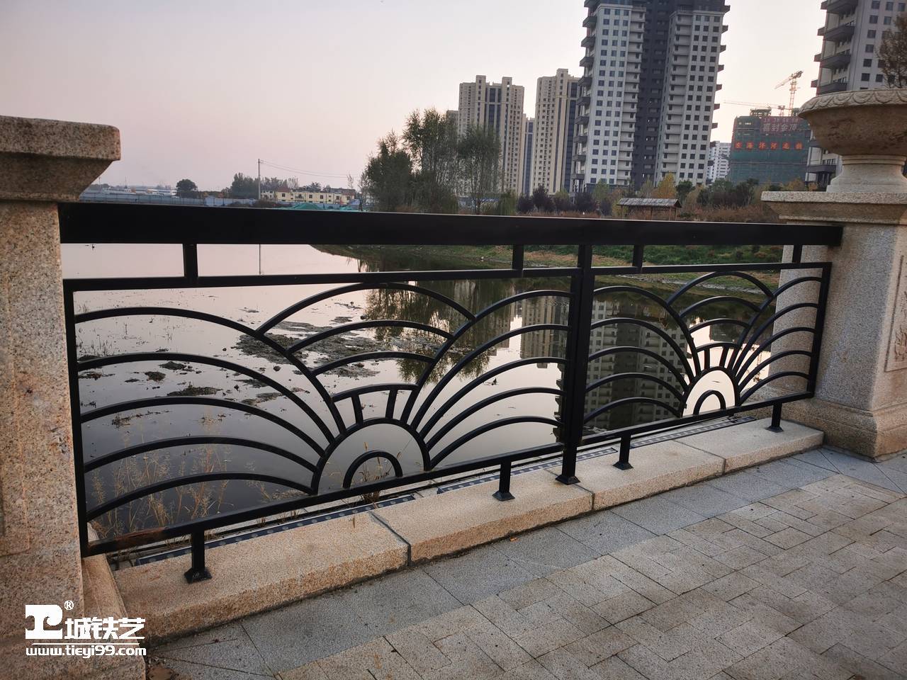 铁艺护栏/室外栏杆/阳台护栏THL2191-图1