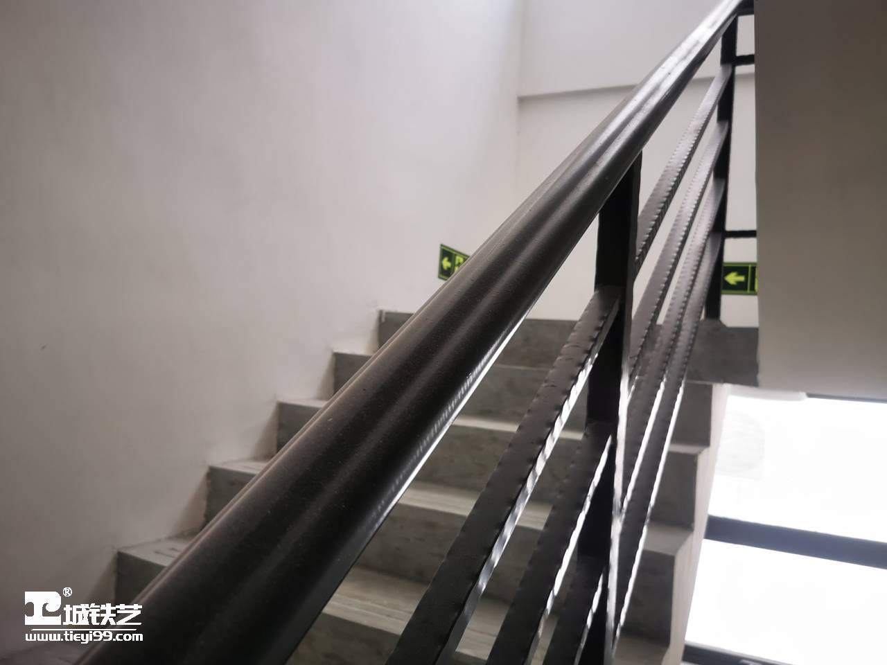 室外铁艺扶手|铁艺楼梯扶手TFS2132-图4