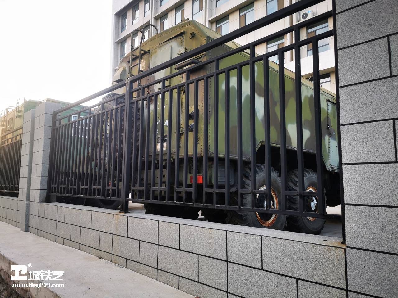 中式铁艺围栏|铁艺围墙|围墙护栏TW2187-图2