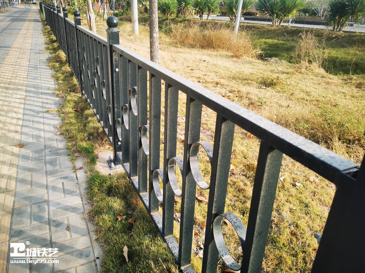 铁艺护栏/室外栏杆/阳台护栏THL2203-图5