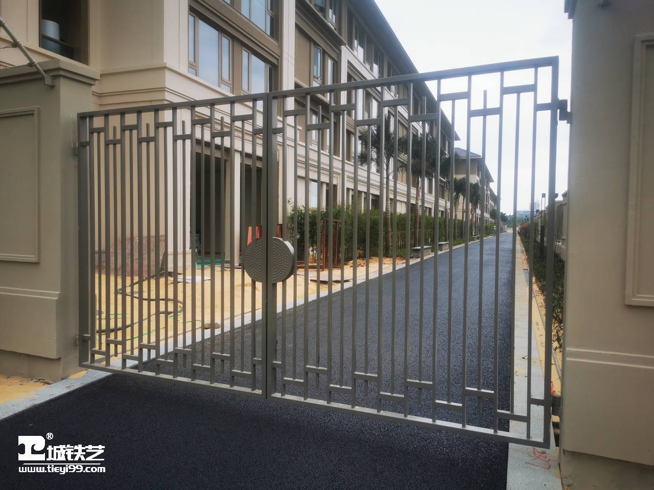 铁艺大门|庭院门|小区大门TDM2138-图1