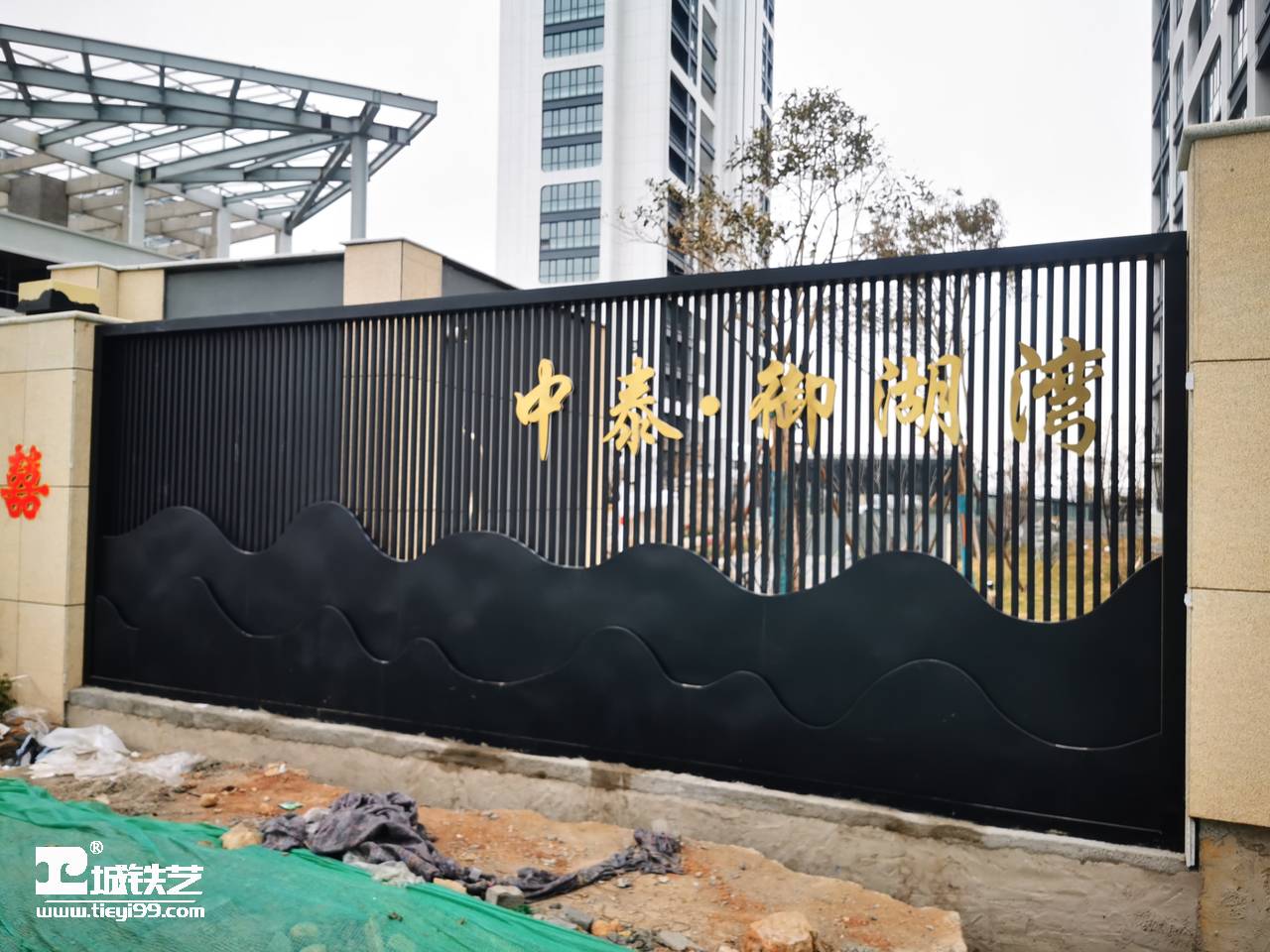 铁艺隔断-铁艺屏风-墙面造型TGD2220-图2